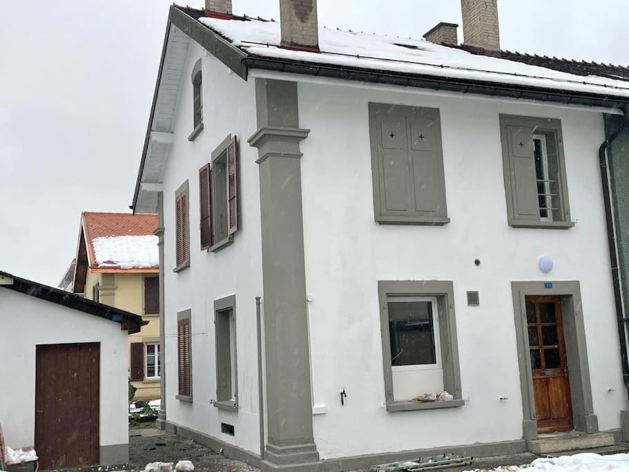 Charmante Maison Mitoyenne Βίλα Broc Εξωτερικό φωτογραφία