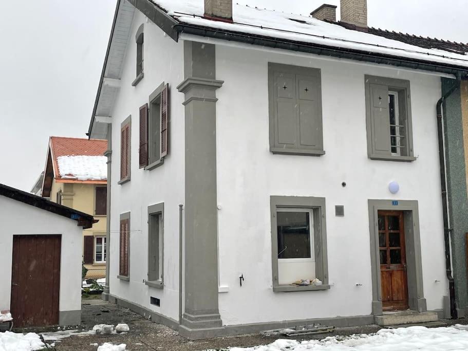 Charmante Maison Mitoyenne Βίλα Broc Εξωτερικό φωτογραφία